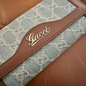 Stunning Gucci valentine denim wallet. Brand new, never used. Purchased by me